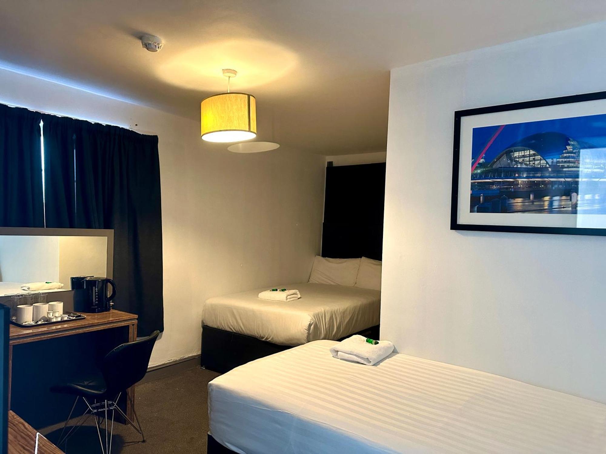 Hotel Express Newcastle ゲーツヘッド エクステリア 写真