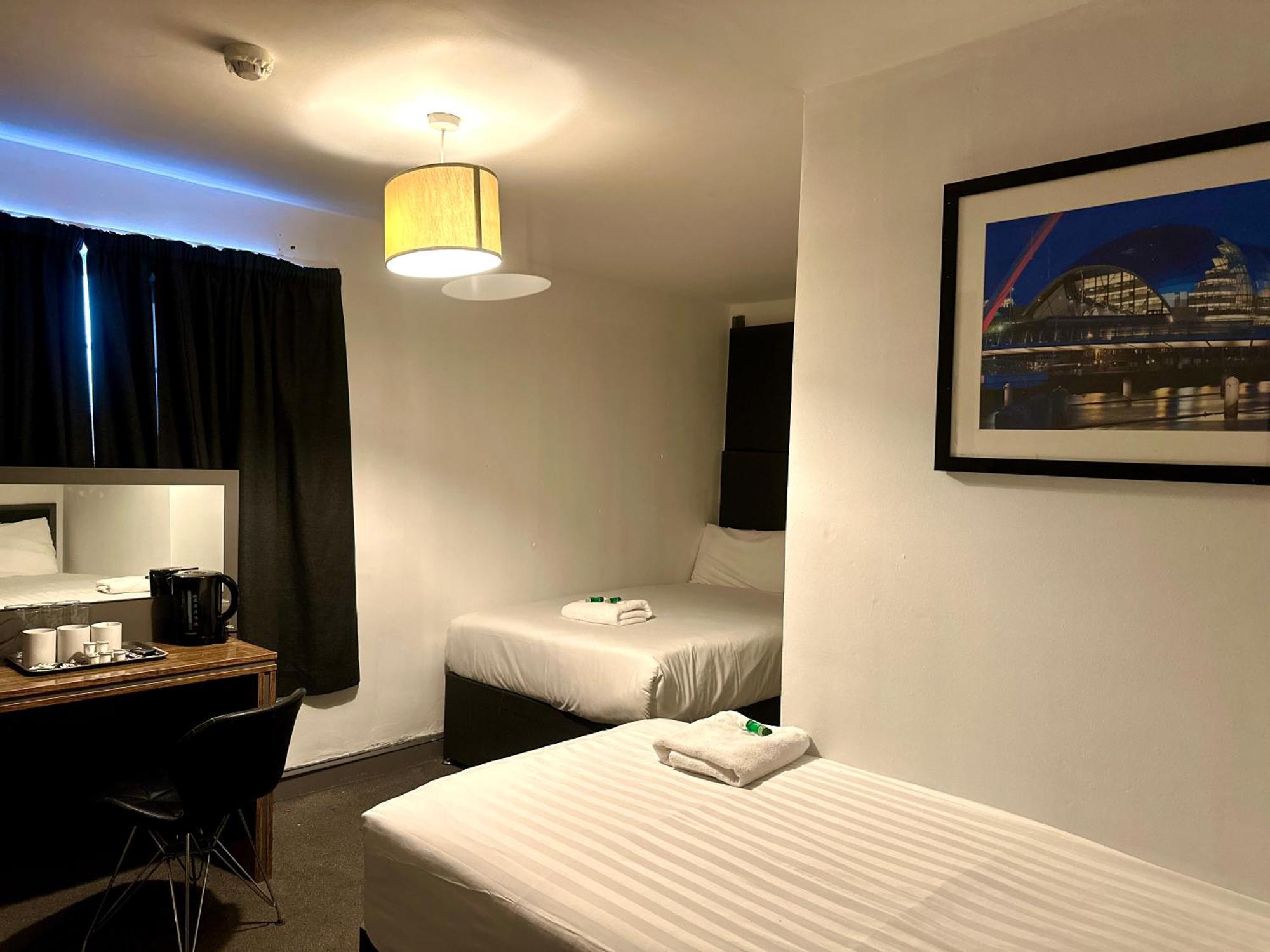 Hotel Express Newcastle ゲーツヘッド エクステリア 写真